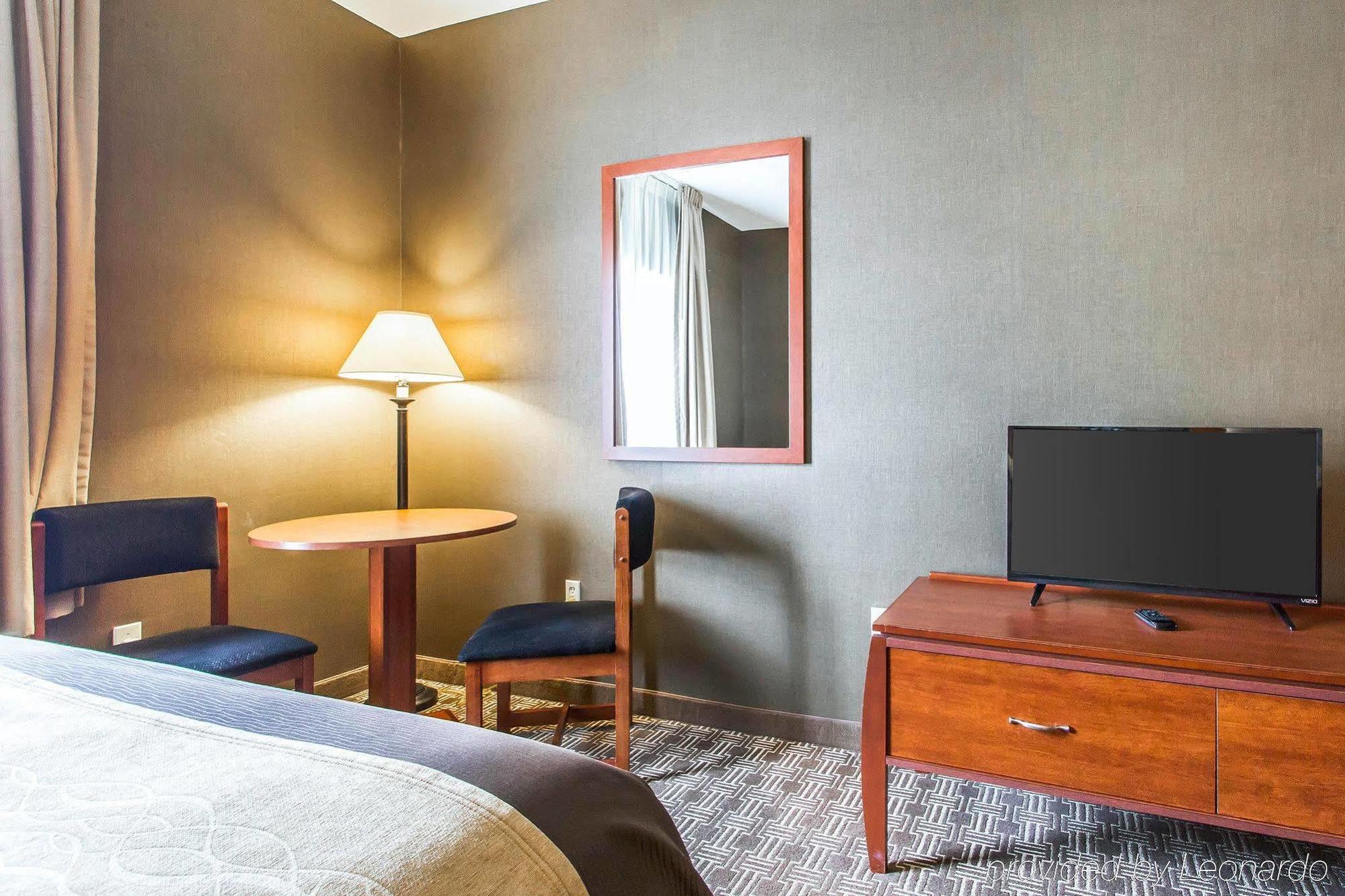 Quality Inn & Suites Benton - Draffenville Buitenkant foto